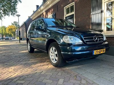Mercedes ML320