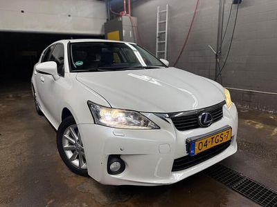 Lexus CT200h