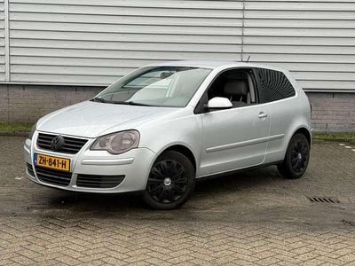 Grijs Gebruikt 2005 VW Polo Trendline Hatchback | € 1.845 (Goede deal)