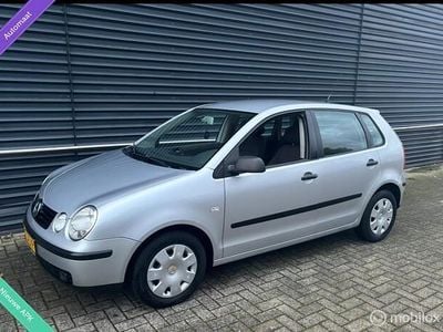 Grijs Occasion 2002 VW Polo Hatchback | € 2.849 (Iets duurder)