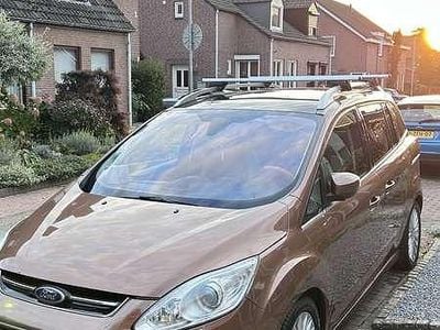 Bruin Gebruikt 2013 Ford Grand C-Max Titanium MPV | € 8.500