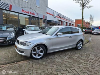 tweedehands BMW 118 1-SERIE i BUSINESS LINE / Climate Control / Parkeersensoren /