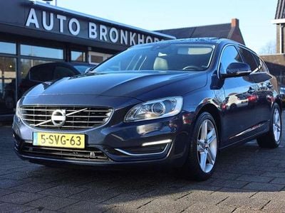 Blauw (metallic) Occasion 2013 Volvo V60 Summum Stationwagen | € 5.450 (Goede deal)