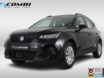 Zwart Gebruikt 2023 Seat Arona Style SUV | € 19.950 (Eerlijke prijs)