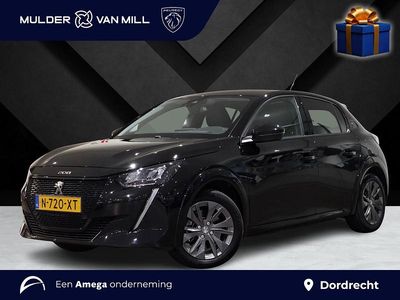 Zwart Gebruikt 2022 Peugeot e-208 Allure Hatchback | € 18.920 (Eerlijke prijs)