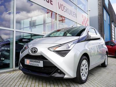 tweedehands Toyota Aygo 1.0 VVT-i x-play Carplay|Camera|Cruisecontrole