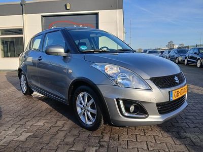 Grijs (metallic) Occasion 2015 Suzuki Swift Hatchback | € 7.999 (Eerlijke prijs)