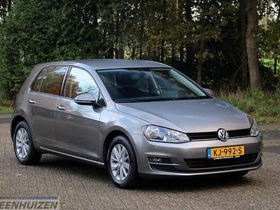 Grijs Gebruikt 2013 VW Golf VII Highline Hatchback | € 5.499 (Eerlijke prijs)
