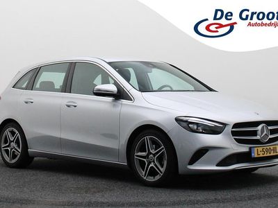Grijs Gebruikt 2021 Mercedes B180 Edition MPV | € 24.950 (Goede deal)