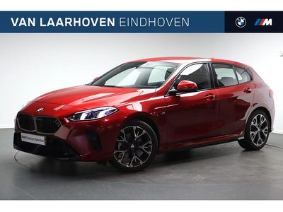 Rood Occasion 2025 BMW 120 M Sport Hatchback | € 36.450 (Eerlijke prijs)