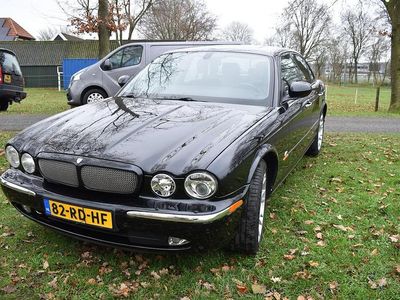 Jaguar XJR