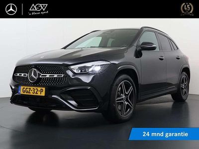 Zwart Occasion 2024 Mercedes GLA250 AMG line SUV | € 48.440 (Iets duurder)