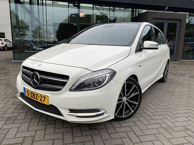 Wit Gebruikt 2014 Mercedes B180 Prestige MPV | € 12.900 (Eerlijke prijs)