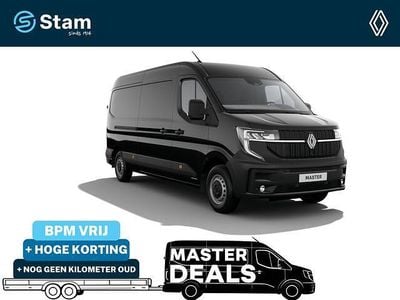 Noir nacre 676 (zwart metallic) Occasion 2024 Renault Master Van | € 34.950 (Eerlijke prijs)