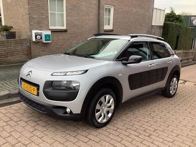 Grijs (metallic) Gebruikt 2016 Citroën C4 Feel SUV | € 5.950 (Eerlijke prijs)