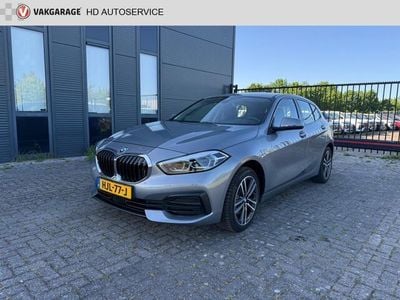 Occasion BMW 118 Basis 136 PK (100 kW) 2024 Grijs Hatchback