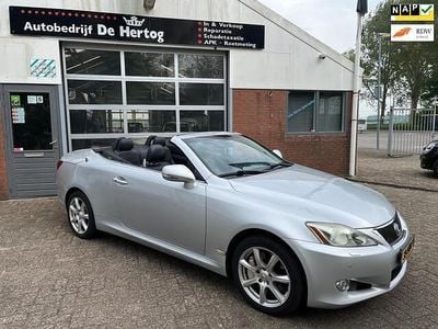 Grijs Gebruikt 2010 Lexus IS300 Cabriolet | € 22.500