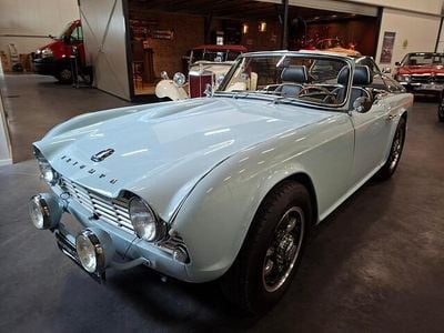 Blauw Gebruikt 1964 Triumph TR4 Cabriolet | € 26.950
