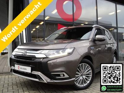 Bruin (metallic) Gebruikt 2018 Mitsubishi Outlander P-HEV Edition SUV | € 22.845 (Iets duurder)