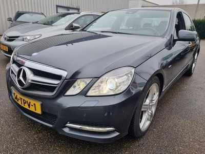Mercedes E200