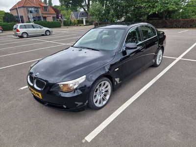 BMW 523