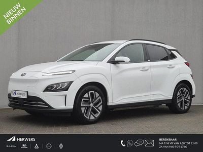 Polar white (pyw) Gebruikt 2021 Hyundai Kona Premium SUV | € 20.885 (Iets duurder)
