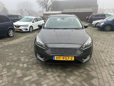 Grijs Gebruikt 2016 Ford Focus Titanium Stationwagen | € 7.950 (Goede deal)
