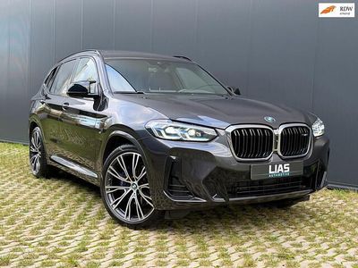 Grijs (metallic) Occasion 2022 BMW X3 Executive SUV | € 61.450 (Duur)