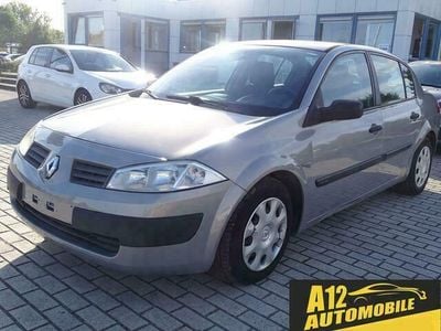 Occasion Renault Mégane II 98 PK (72 kW) 2005 Grijs Sedan