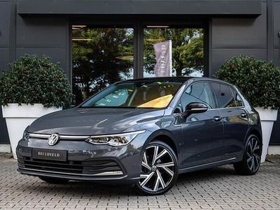 Grijs Gebruikt 2022 VW Golf VIII Style Hatchback | € 23.950 (Goede deal)