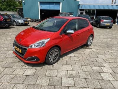 Occasion Peugeot 208 Allure 82 PK (60 kW) 2018 Oranje Hatchback
