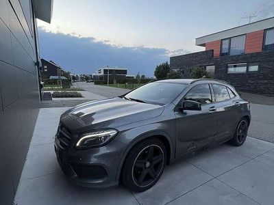Mercedes GLA180