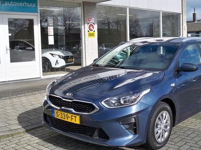Blauw Gebruikt 2019 Kia Ceed Hatchback | € 16.450 (Eerlijke prijs)