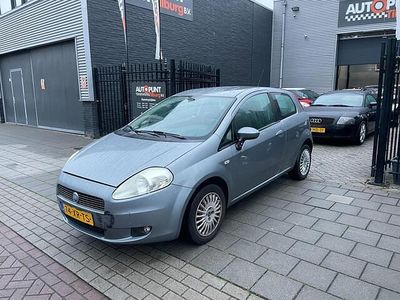 Occasion Fiat Grande Punto Dynamic 78 PK (57 kW) 2007 Grijs Hatchback
