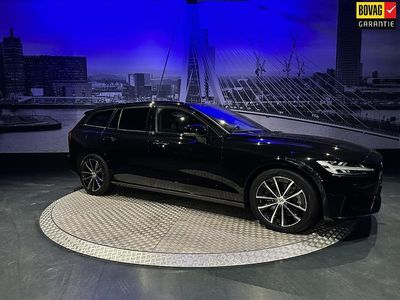 Zwart Occasion 2022 Volvo V60 Plus Stationwagen | € 36.495 (Goede deal)