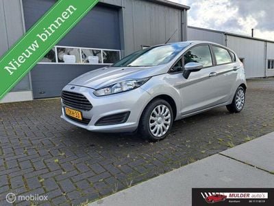 Grijs Occasion 2015 Ford Fiesta Ambiente Hatchback | € 5.250 (Eerlijke prijs)