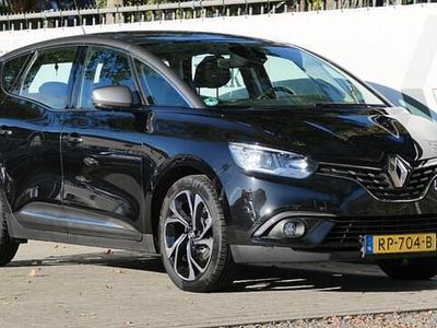 Zwart Gebruikt 2017 Renault Scénic IV Intens MPV | € 11.900 (Duur)