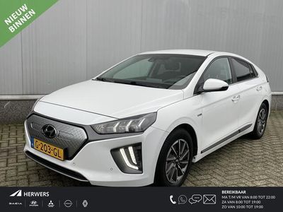 tweedehands Hyundai Ioniq Premium EV 38 kWh / Lederen interieur / Memory stoelen / Adaptief cruise control / Compleet dealer onderhouden