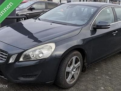 Grijs Gebruikt 2012 Volvo V60 Momentum Stationwagen | € 3.675 (Goede deal)