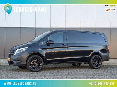 Zwart (metallic) Gebruikt 2017 Mercedes Vito Van | € 18.950 (Eerlijke prijs)