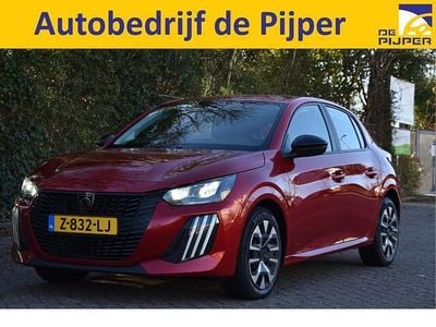 Rood Gebruikt 2024 Peugeot 208 Active Hatchback | € 16.950 (Goede deal)
