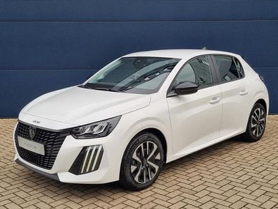 Wit Nieuw 2025 Peugeot 208 Style Hatchback | € 21.940 (Super prijs)