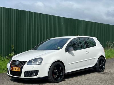 VW Golf V