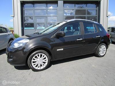 Zwart Gebruikt 2010 Renault Clio GrandTour Dynamique Stationwagen | € 4.250 (Iets duurder)