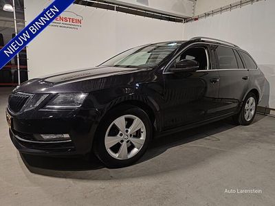 Zwart Gebruikt 2017 Skoda Octavia Business Line Stationwagen | € 8.850 (Eerlijke prijs)