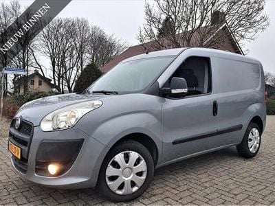 Occasion Fiat Doblò 95 PK (69 kW) 2011 Grijs MPV