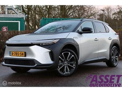 Grijs Occasion 2022 Toyota bZ4X Premium SUV | € 31.995 (Eerlijke prijs)