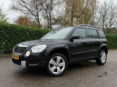 Zwart (metallic) Gebruikt 2014 Skoda Yeti SUV | € 7.740 (Eerlijke prijs)