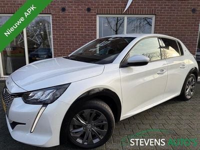 Wit Occasion 2020 Peugeot e-208 Allure Hatchback | € 12.444 (Eerlijke prijs)