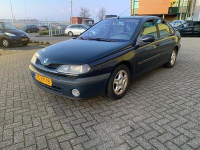 tweedehands Renault Laguna 3.0-24V V6 RXT Automaat Blauw 1999 Airco